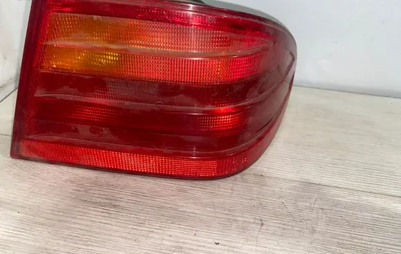 Mercedes-Benz E W210 Tailgate rear/tail lights UL503802 4433 197202