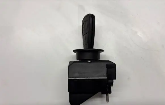 Mercedes-Benz CLK A208 C208 Ignition lock 2105450008