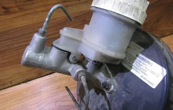 Mitsubishi Colt Master brake cylinder
