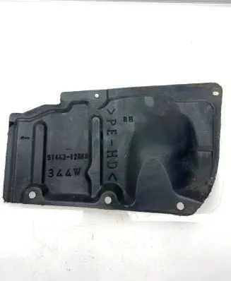 Front wheel arch liner splash guards