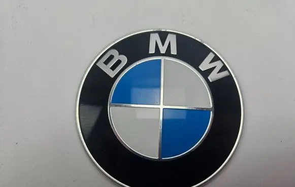 BMW 5 F10 F11 Manufacturer badge logo/emblem 7288752