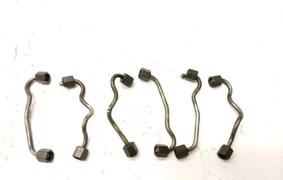 BMW 5 E60 E61 Fuel injector supply line/pipe 