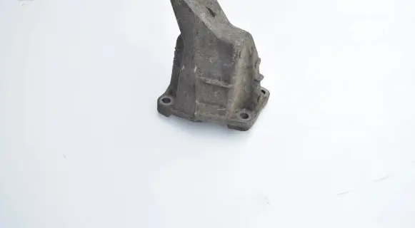 Audi A6 S6 C4 4A Gearbox mounting bracket 4A0399113E