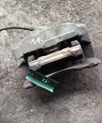 Volvo V60 Front brake caliper 945