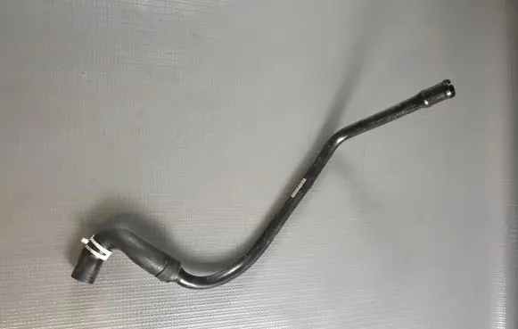 Volkswagen ID.4 Electric car engine cooling hoses/pipes 1EA121034P