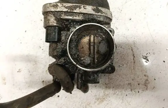 Skoda Octavia Mk2 (1Z) Throttle valve 06a133062at