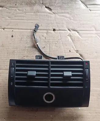 BMW X5 E53 Rear air vent grill 8409081 8370910 8370911