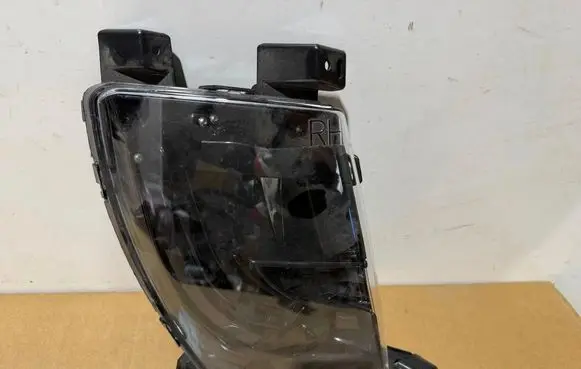 Tesla Model S Front fog light 10060000D