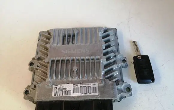 Engine ECU kit and lock set