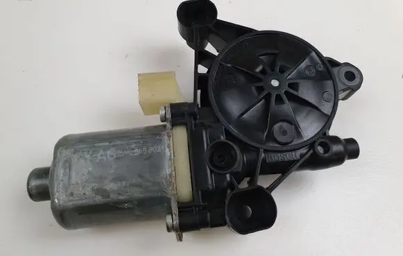Audi A4 S4 B9 Front door window regulator motor 8W0959802
