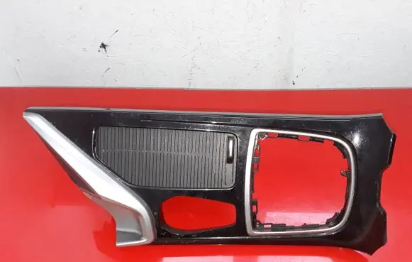 Hyundai i40 Glove box central console 846703Z900 846033Z440