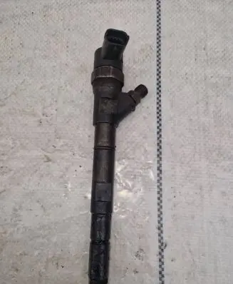 KIA Sorento Fuel injector 0445110092