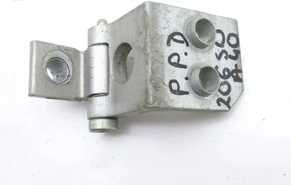 Peugeot 206 Front door lower hinge 