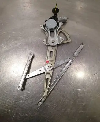 Toyota Prius (XW20) Front door window regulator with motor 8571035180