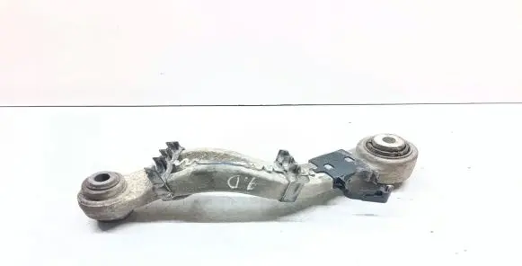 Rear control arm