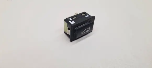 BMW 5 E60 E61 Tailgate opening switch 6921846 34050K