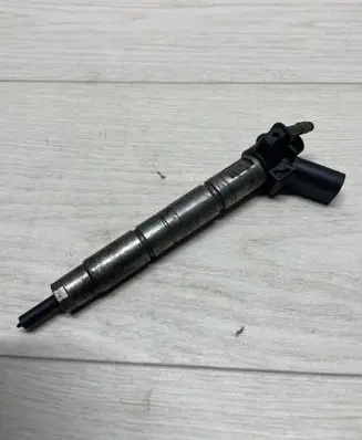 BMW X6 E71 Fuel injector 780543003