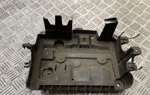 Opel Corsa D Battery tray 13296473