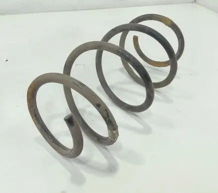 Volkswagen Golf VII Front coil spring