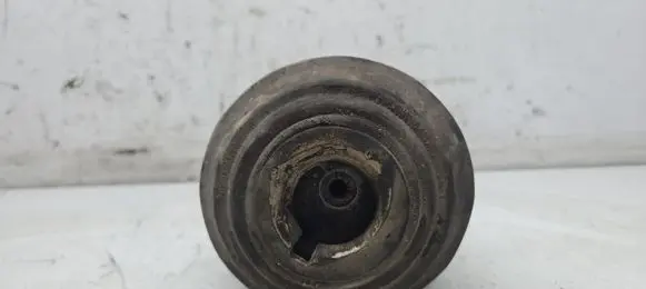 Engine mount bracket