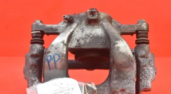 Toyota Verso Front brake caliper Y04303