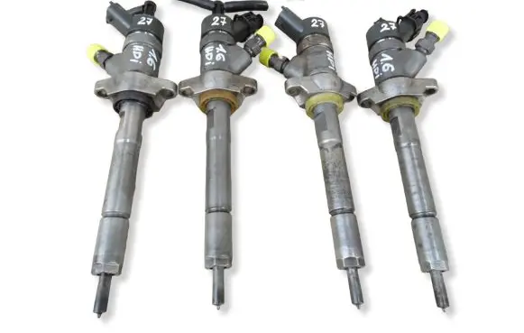 Ford Focus Fuel injector 0445110239 28314 2501