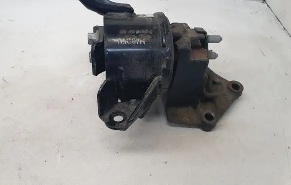 Hyundai ix35 Gearbox mount 218302Y701