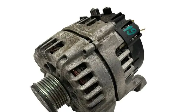 BMW 6 F06 Gran coupe Generator/alternator 8570672 FGN23S059