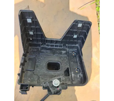 Fiat 500 Abarth Battery tray 68081607AF 5046601