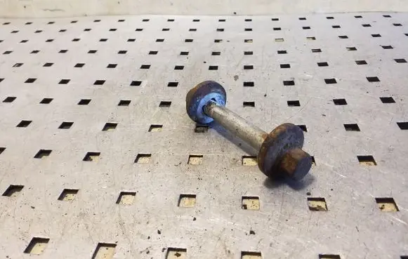 Volvo XC60 Rear suspension camber bolt 