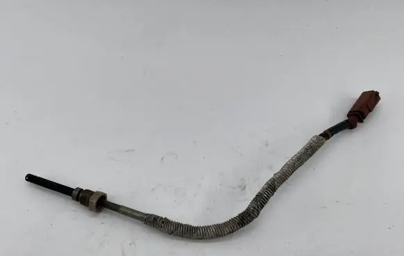 Audi A4 S4 B8 8K Exhaust gas temperature sensor 059906088M