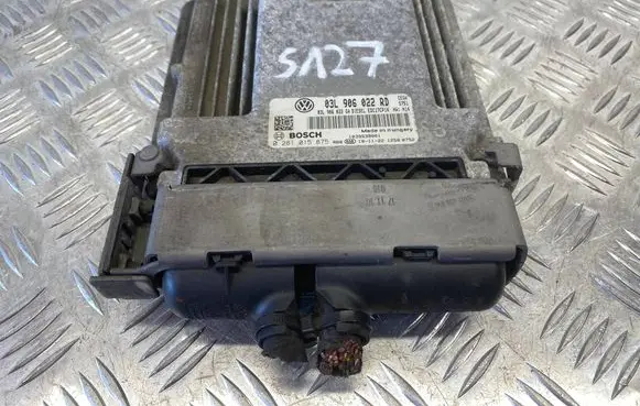 Skoda Octavia Mk2 (1Z) Engine control unit/module ECU 03L906022RD 0281015875