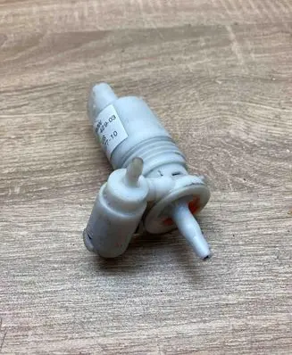 Mini One - Cooper R50 - 53 Windscreen/windshield washer pump 8377429 13037710
