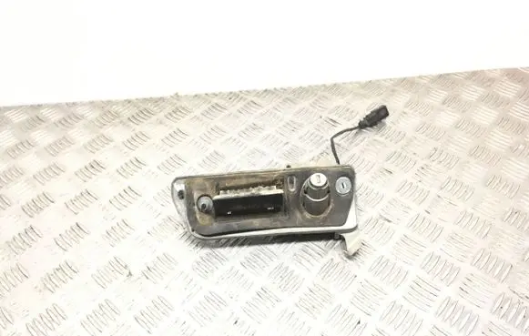 Volkswagen Caddy Tailgate/trunk/boot exterior handle 2K0827565J