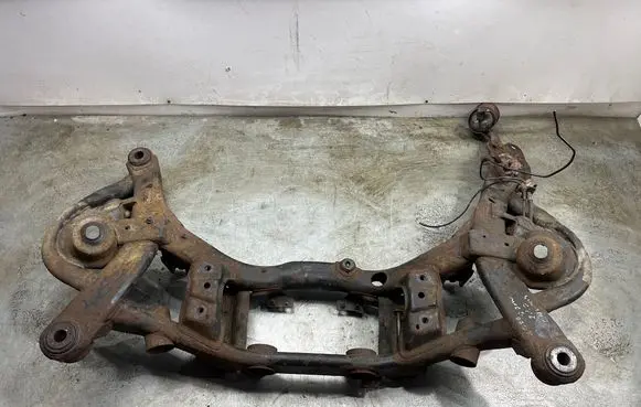Volvo XC90 Rear subframe 