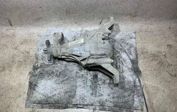 Mercedes-Benz ML W164 Rear differential A1643500514