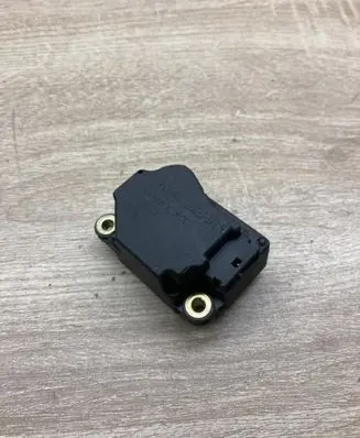 Volvo S80 Air flap motor/actuator 74933E 070502