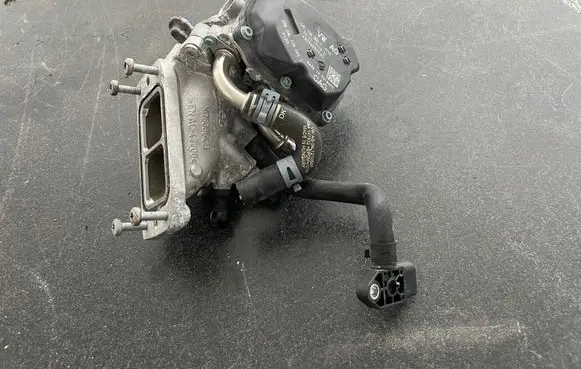 Volkswagen Golf VII Throttle valve 04L128063T A2C94859900 04L128065T