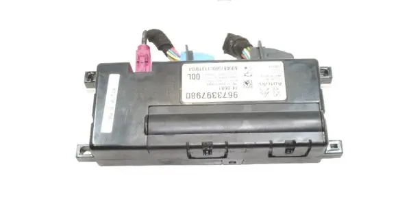Peugeot RCZ Bluetooth control unit module 9673397980