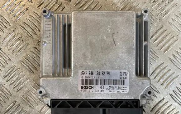 Mercedes-Benz C W203 Engine control unit/module A6461506279 1039S00000 0281012338