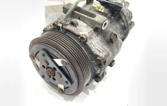 Volvo V50 Air conditioning (A/C) compressor (pump) 3M5H-19D629-HD