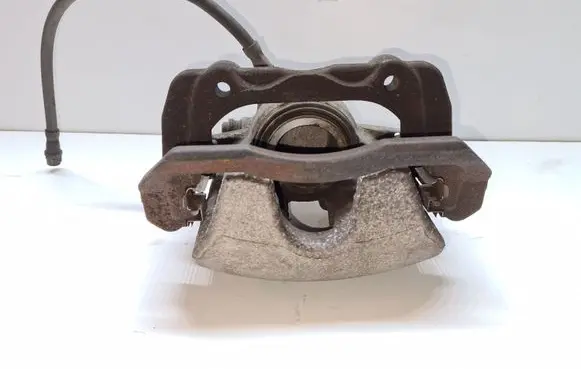 Mercedes-Benz C W204 Front brake caliper