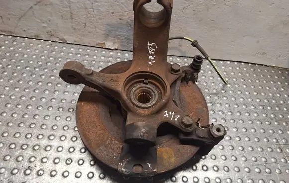 Peugeot 107 Front wheel hub spindle knuckle S17986143 B000905680