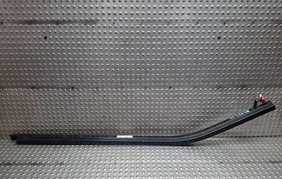 Renault Trafic III (X82) Sliding door middle roller runner S26301783 7700312377