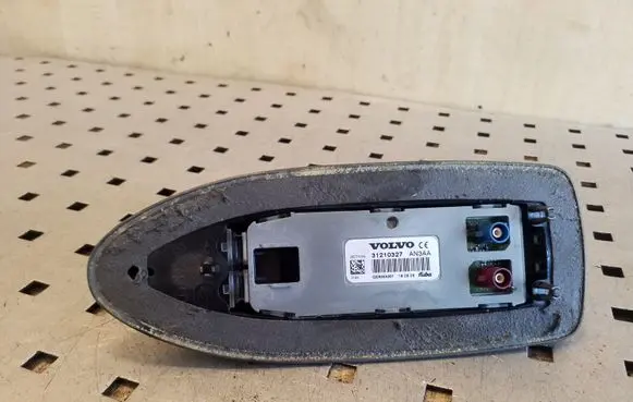 Aerial GPS antenna
