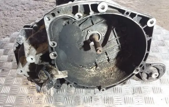 Opel Vectra C Manual 6 speed gearbox 55350375 0822680