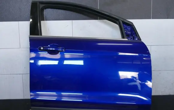 Ford Kuga II Front door