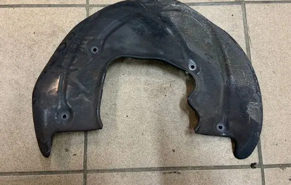 Audi Q7 4M Front brake disc dust cover plate 4M0615311E