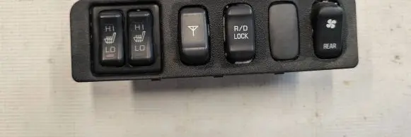 Mitsubishi Pajero Seat heating switch