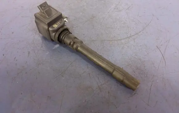 BMW X7 G07 High voltage ignition coil 8692611
